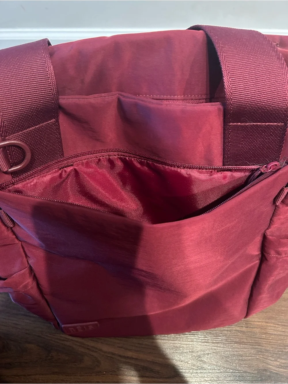BEIS Sport Tote Burgundy - Picture 8 of 10